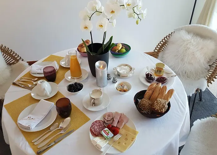 La Haute Corniche 3*